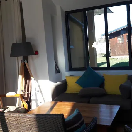Grande Maison Sur Propriete Pres De La De Morgat Holiday home *