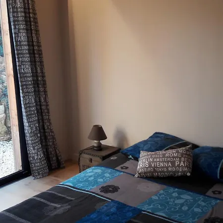 Grande Maison Sur Propriete Pres De La De Morgat Holiday home *